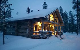 Revontuli Cottage